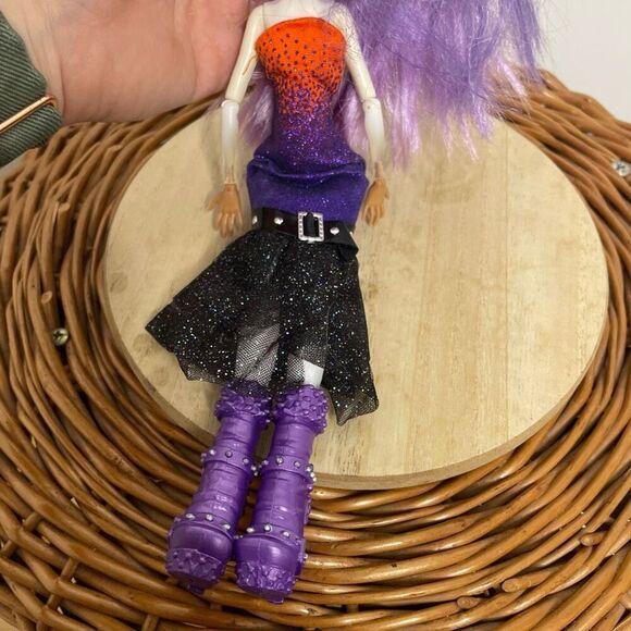 Vintage Monster High Doll Spectra Vondergeist w Casta Fierce Outfit Toy Figurine - Picture 4 of 7